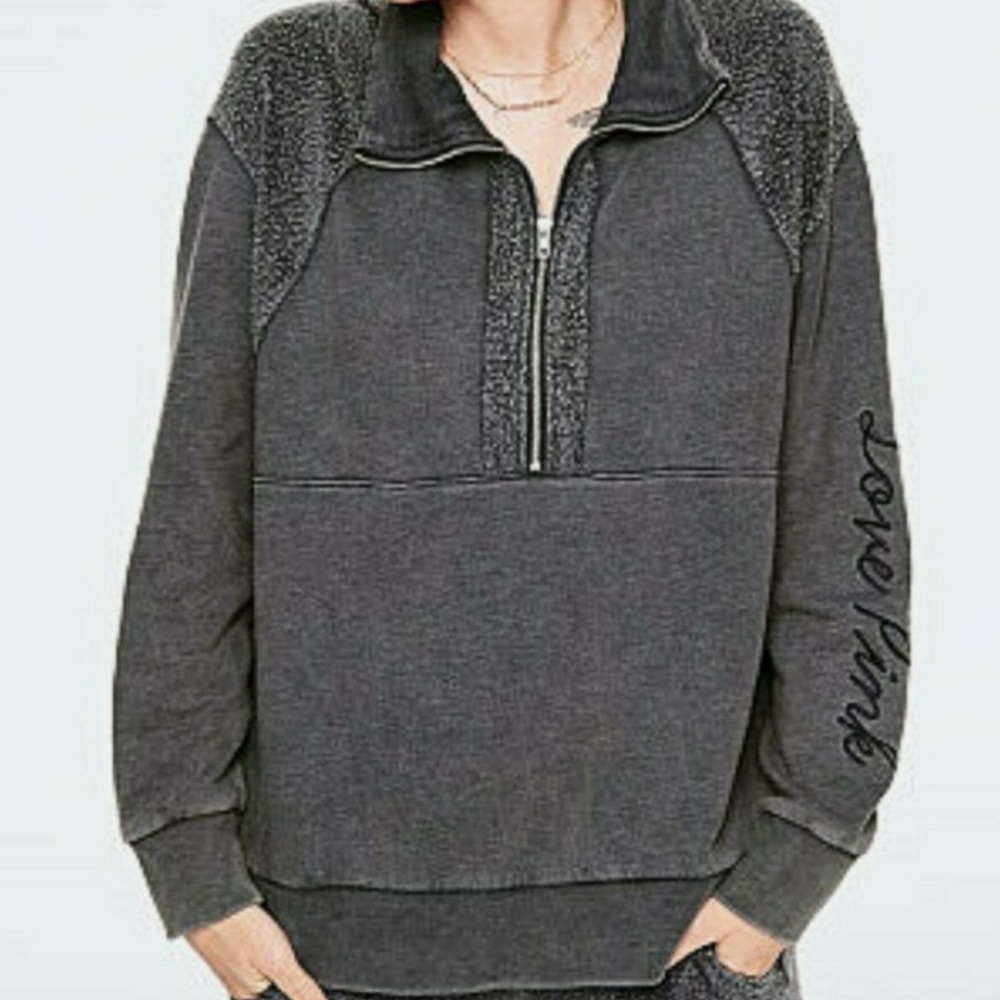 Victoria’s Secret PINK Gray Lounge Top Size XS